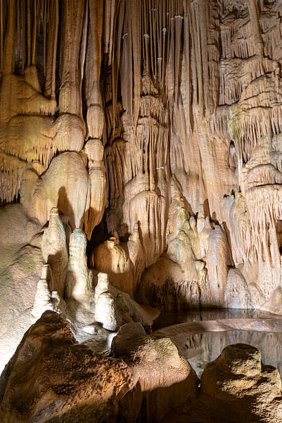 Karaca Cave is located in Cebeli village, Torul district of Gümüşhane. Inside the cave, you can see many natural wonders such as dripstone formations, stalactites, stalagmites, columns, organ-patterned walls, cave flowers, cave pearls, and travertine steps. Furthermore, the air in Karaca Cave is beneficial for many respiratory illnesses, especially asthma. Karaca Cave is located 1550 meters above sea level and 17 km from the city center. Gumushane, turkey