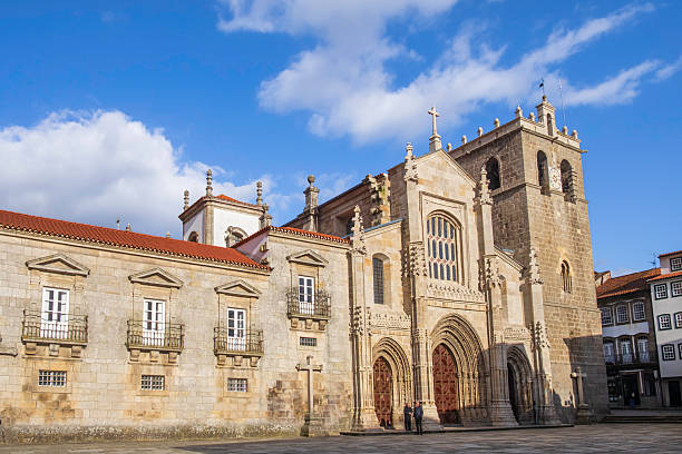 Lamego Cathedral, dating back to the 12h century, renovated over the centuries with different architectural styles: of the original Romanesque architecture only the monumental tower flanking the main facade remains