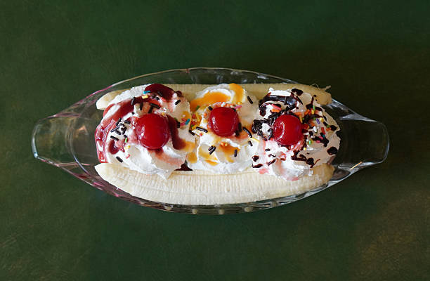 Banana Split Ice Cream With Banana, Strawberry, Mango, Whipped Cream, Candy, Chocolate Strawberry Vanilla Ice Cream. Ice Cream With Candy, Strawberry Fruit And Chocolate Stick. Delocomotion With Choco Chips, Ice Cream, Chocolate PopCorn And Cherry.