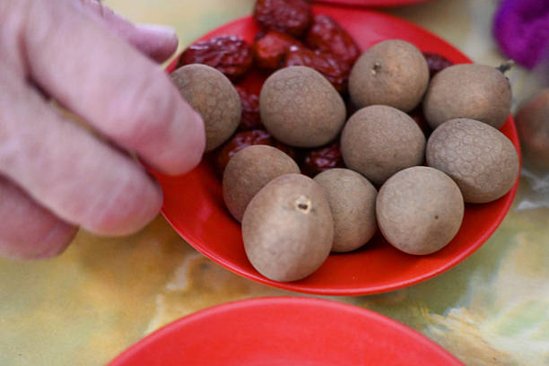 Carefully selected dried longan and premium red dates, traditionally used in Chinese worship rituals to symbolize blessings, sweetness, and prosperity.