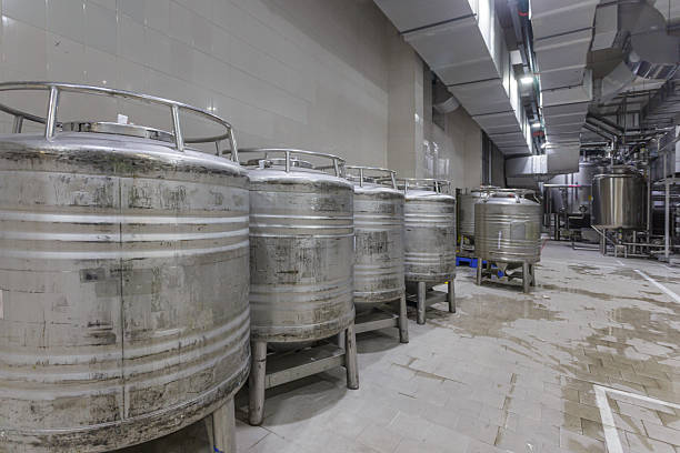 Special equipment of milk processing facility. Technology of separation and pasteurization.