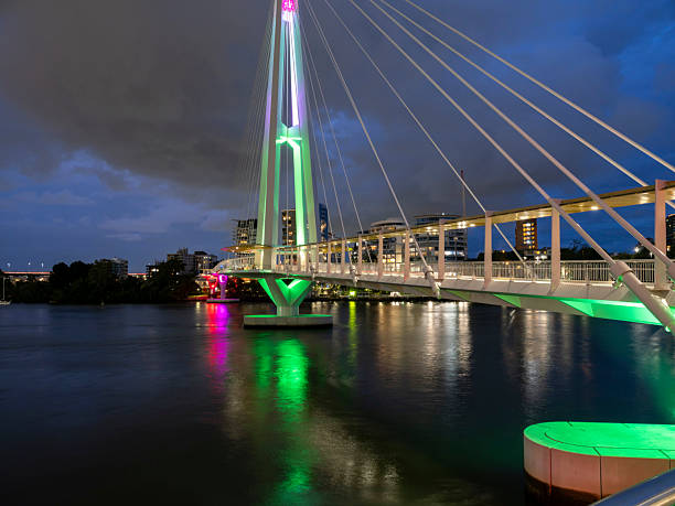 Kangaroo Point Bridge and Brisbane River in Briabane, Australia