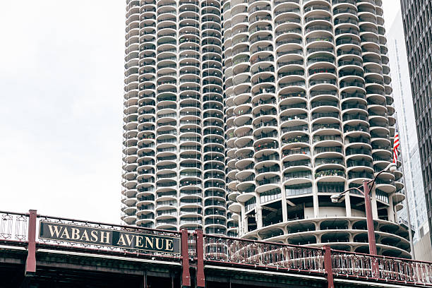 The towers stand prominently along the Chicago River, their circular balconies forming a recognizable symbol of mid-century urban design.