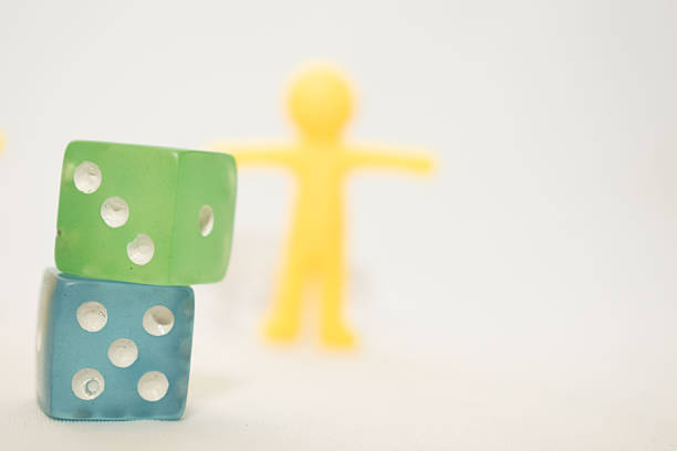 Conceptual image featuring dice and yellow emoji figures to represent risk, chance and decision making. Symbolic composition illustrating uncertainty, strategy, probability and life choices. Ideal for business, finance, psychology and strategy-related content.