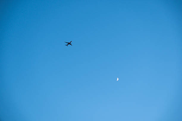 fly to the Moon