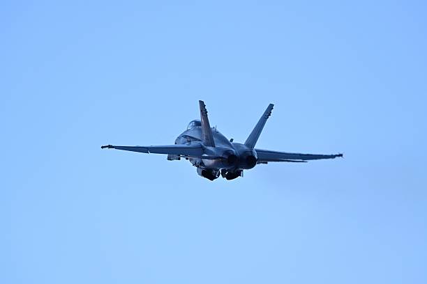 Night of January 5th, 2026,The Swiss Air Force's F/A18 fighter jets conducted flight training in the mountainous area.