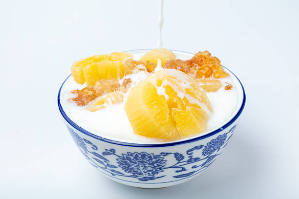 Cassava and Peach Gum Stewed Milk
