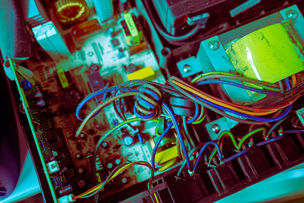 Electronic board with microcircuits and SMD components