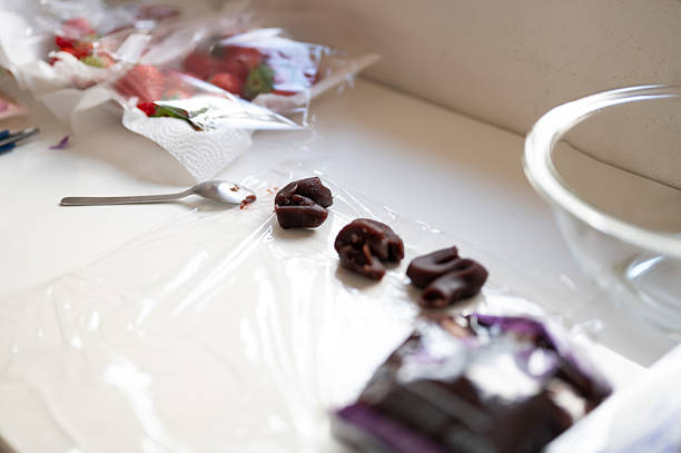 The bean paste is divided into portions for each daifuku.