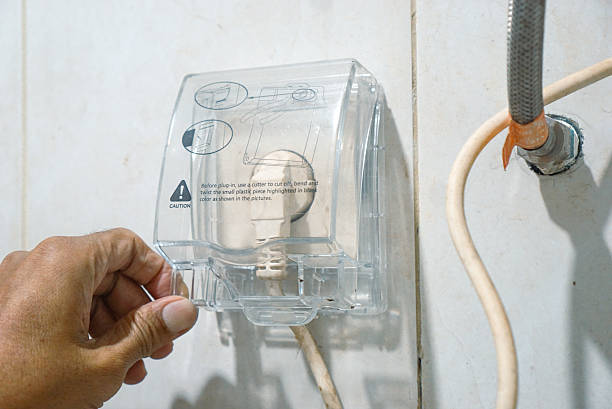 A transparent waterproof single-gang socket cover in the bathroom.
