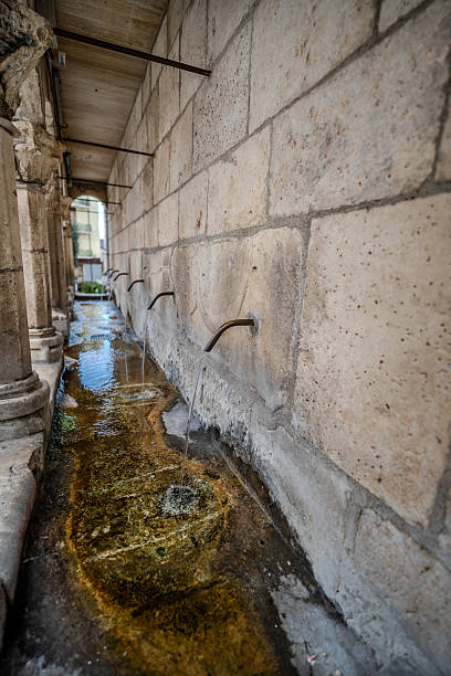 Is an elegant public fountain, as well as a symbol, of the city of Isernia.