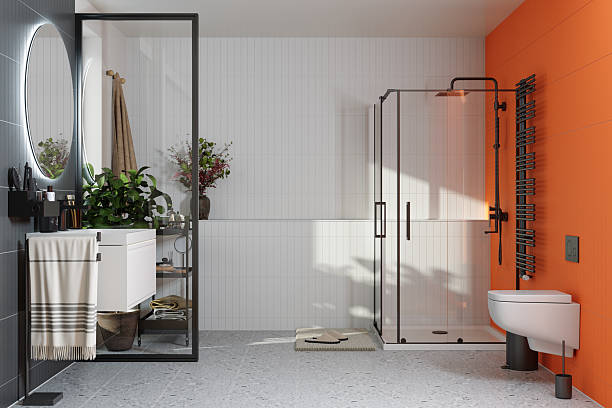 interior moderno del baño con pared naranja - baños colores fotografías e imágenes de stock