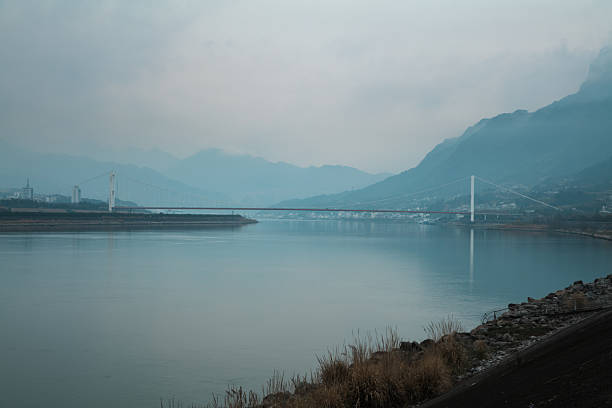Xiling Yangtze River Bridge(西陵长江大桥)