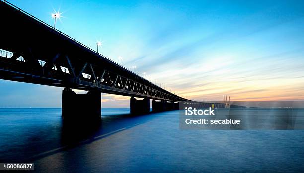 Ponte Delloresund Link - Fotografie stock e altre immagini di Ponte di Öresund - Ponte di Öresund, Tramonto, Acqua