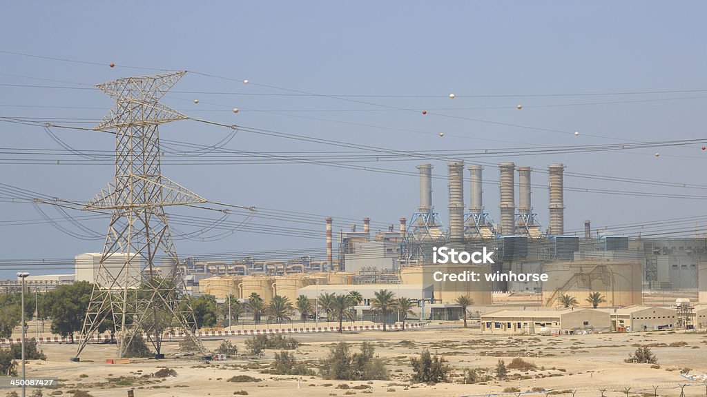 Jebel Ali Электростанция в Дубае, ОАЭ - Стоковые фото Опреснительная установка роялти-фри