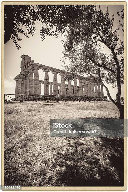 Paestum Храм Афины — стоковые фотографии и другие картинки Археология - Археология, Архитектура, Архитрав