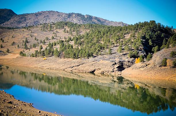 colorado landschaft - fort collins reservoir lake water stock-fotos und bilder