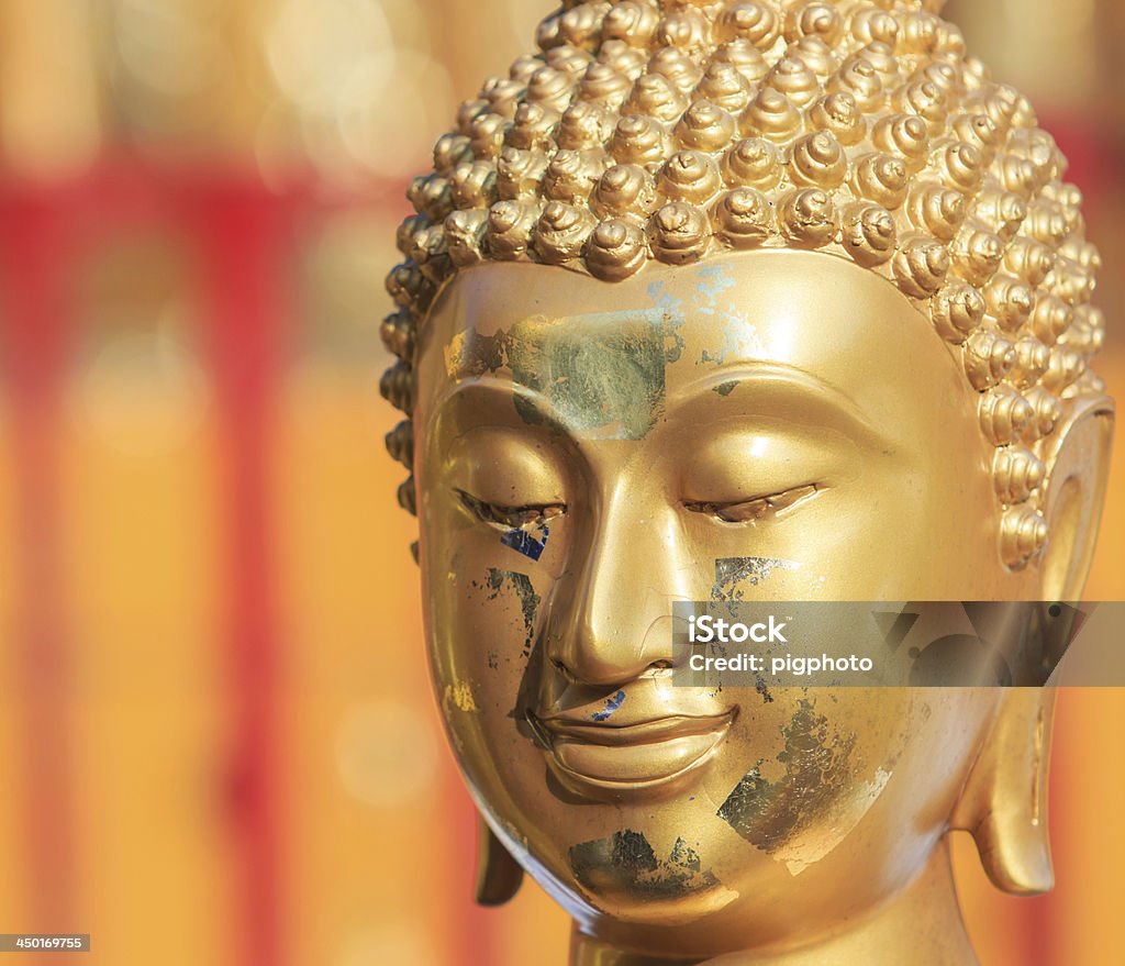 Volto del Buddha - Foto stock royalty-free di Ambientazione tranquilla