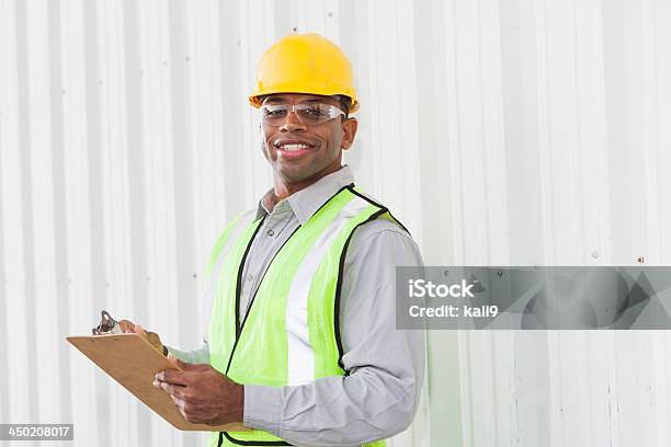 Afrikanische American Arbeiter Stockfoto und mehr Bilder von Bauarbeiter - Bauarbeiter, Klemmbrett, 35-39 Jahre