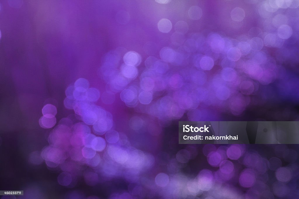 Абстрактный Фиолетовый фон - Стоковые фото Ёлочная гирлянда роялти-фри