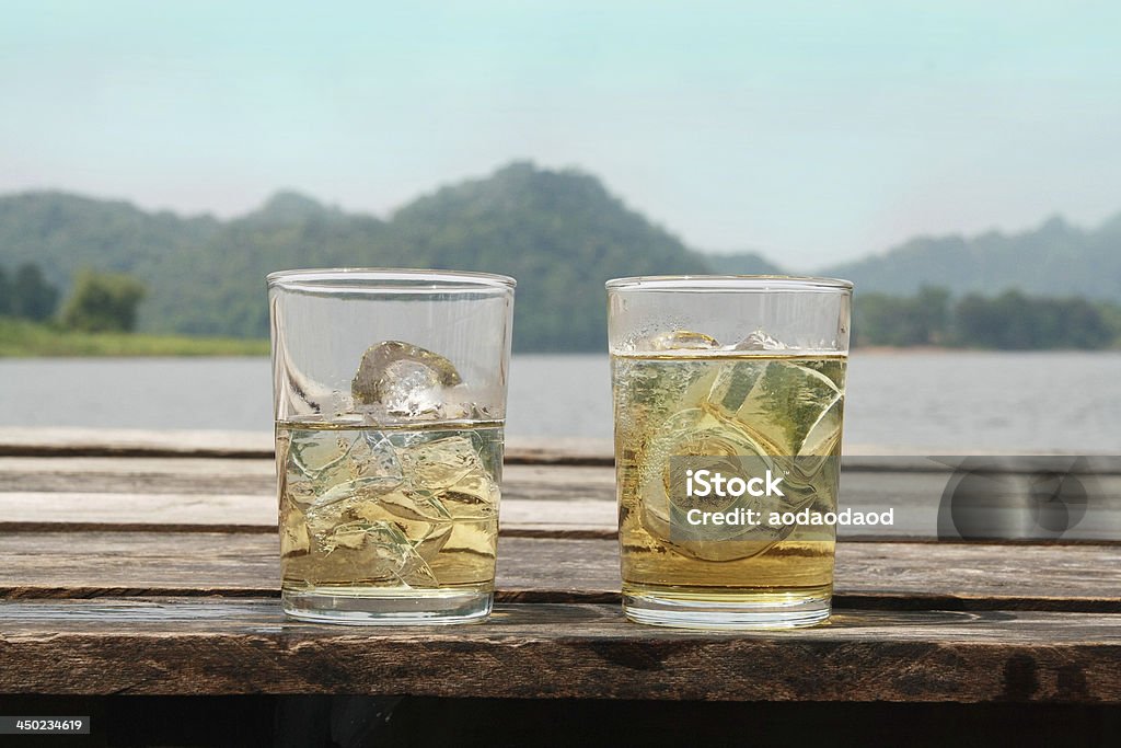 whisky en verre - Photo de Alcool libre de droits