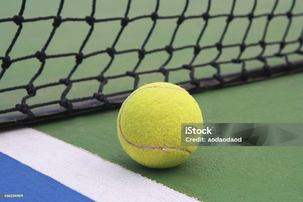 Pallina da tennis - Foto stock royalty-free di Ambientazione interna