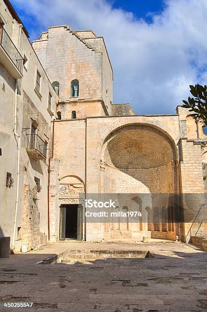 の墓 Rotari ます モンテ Santangelo ます Puglia ます イタリアます - イタリアのストックフォトや画像を多数ご用意