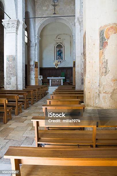 Foto de Igreja De Santa Maria Maggiore Monte De Santangelo Puglia Itália e mais fotos de stock de Aldeia