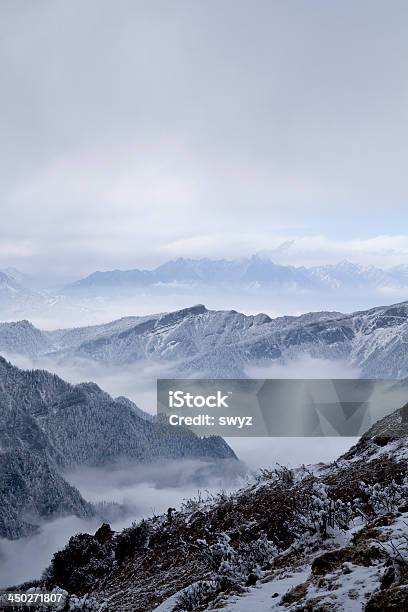 Photo libre de droit de Paysage De Montagne banque d'images et plus d'images libres de droit de Alpinisme - Alpinisme, Asie, Au-dessus de