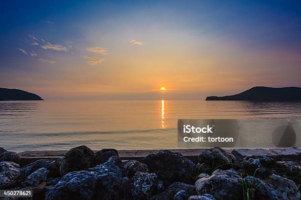 海と夕日 - ハワイ人のストックフォトや画像を多数ご用意 - ハワイ人, ハワイ島, 浜辺