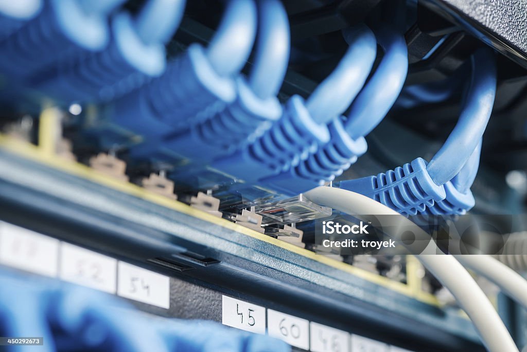 Серверов сети вставкой - Стоковые фото Без людей роялти-фри