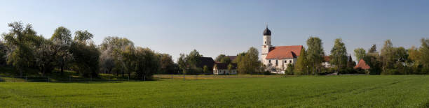 istock Niederkirche Untersulmetingen 450318051