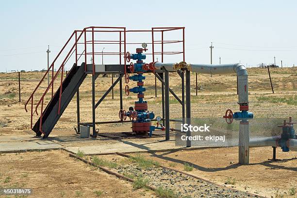 Foto de A Água e mais fotos de stock de Campo Petrolífero - Campo Petrolífero, Clima árido, Dia