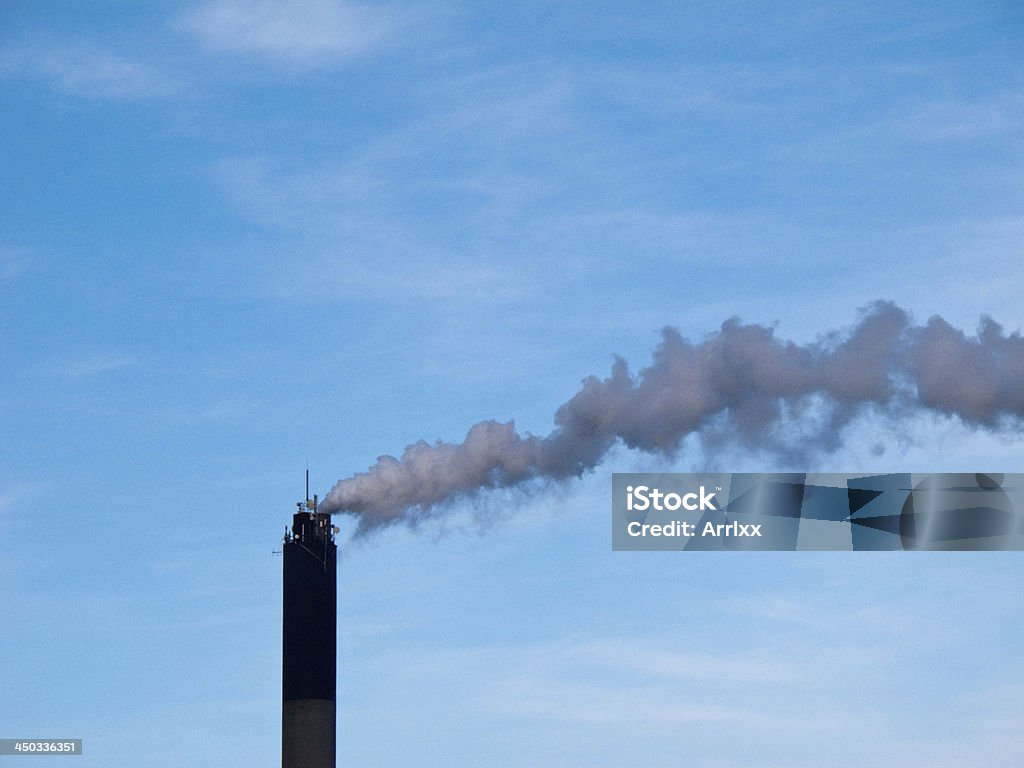 CHEMINÉE, FUMEUR - Photo de Bleu libre de droits