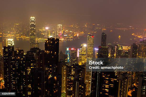 Гонконг Горизонта В Ночное Время — стоковые фотографии и другие картинки Азия - Азия, Архитектура, Без людей