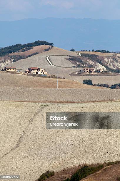 Kreta Senesikrajobraz Z Toskania - zdjęcia stockowe i więcej obrazów Bez ludzi - Bez ludzi, Drzewo, Fotografika