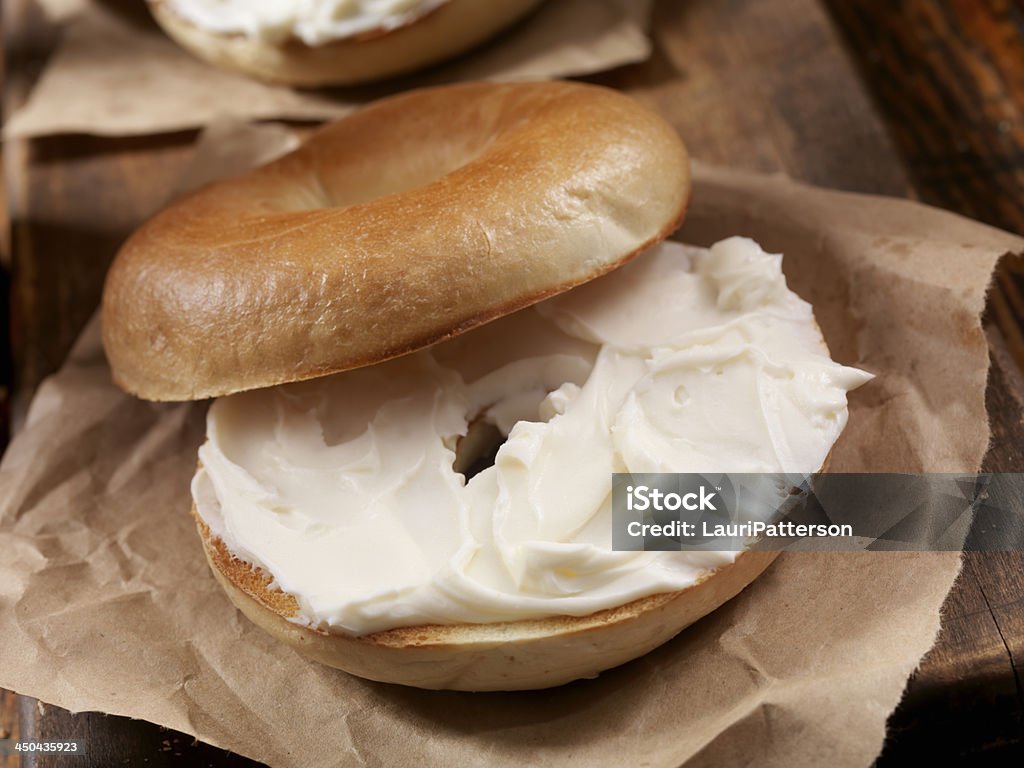 Bagel und Frischkäse - Lizenzfrei Bagel Stock-Foto