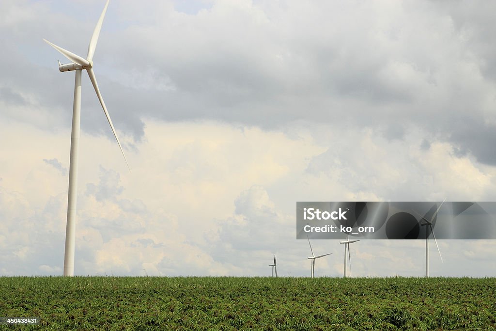 풍력 터빈 기술로 전기를 생산하는 데 사용될 - 로열티 프리 개발 스톡 사진