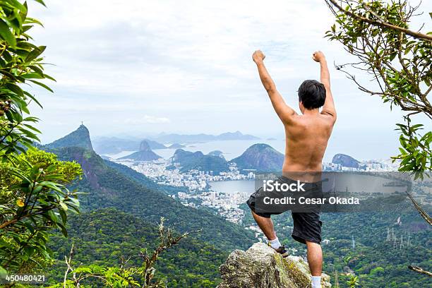 Abenteuer In Rio De Janeiro Stockfoto und mehr Bilder von Arme hoch - Arme hoch, Brasilien, Abenteuer