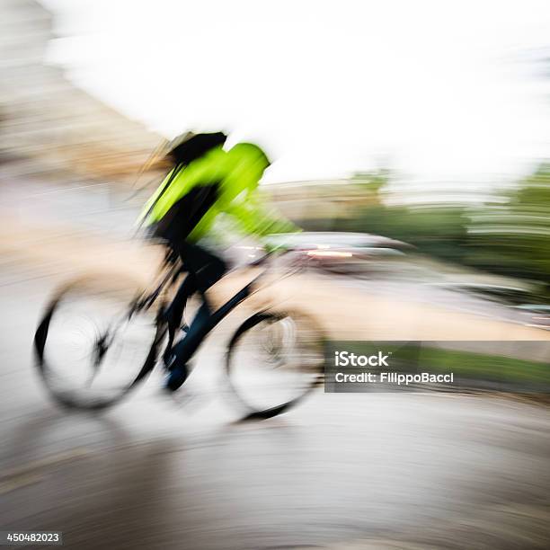 Cyclist Pedaling 빠른 LypseUK2013에 대한 스톡 사진 및 기타 이미지 - LypseUK2013, 개념, 개념과 주제