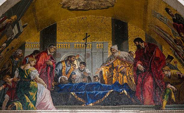 istock Facade mosaics at St. Mark's Cathedral of Venice 450491335