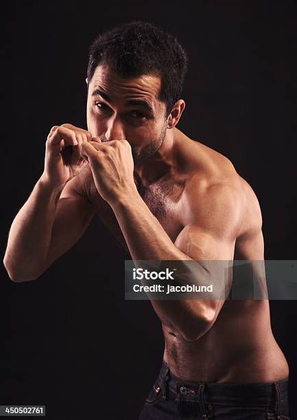 Ich Bin Bereit Für Den Angriff Stockfoto und mehr Bilder von Männer - Männer, Schattenboxen, Nackt
