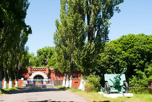 istock Main gate to old star fortress in baltysk 450530135