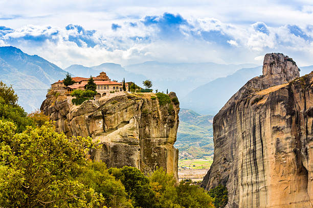 Meteora monastery, Greece It belongs to the UNESCO World Heritage Site monastery stock pictures, royalty-free photos & images