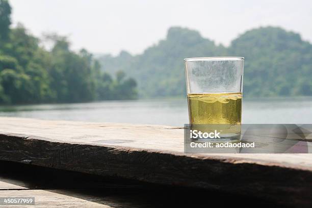 Whisky Glas Stockfoto und mehr Bilder von Alkoholisches Getränk - Alkoholisches Getränk, Berg, Braun