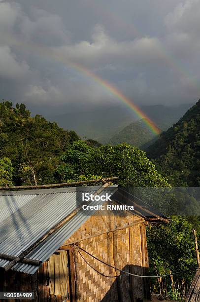 Rainbow On Cloudy Sky Сикким — стоковые фотографии и другие картинки Абстрактный - Абстрактный, Атмосфера - Понятия, Без людей