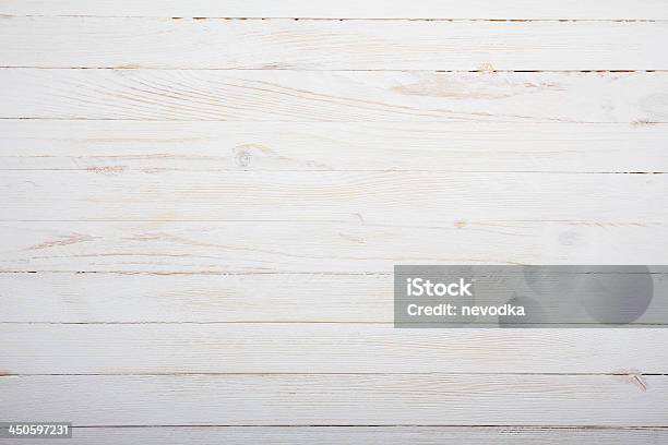Белый Деревянный Столик Фоновый Вид Сверху — стоковые фотографии и другие картинки Белый - Белый, Стол, Дерево - материал
