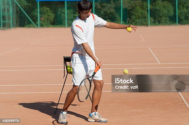 Tennis Colpire Colpo Di Diritto - Fotografie stock e altre immagini di Abbronzatura - Abbronzatura, Accuratezza, Aggressione