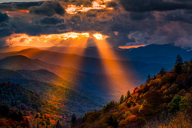 istock Autumn Sunrise in the Smokies 450606219