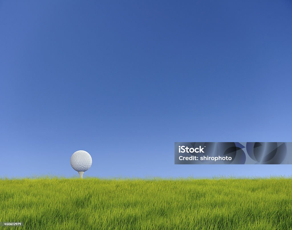 Balle de Golf sur herbe enregistrées - Photo de Ciel libre de droits